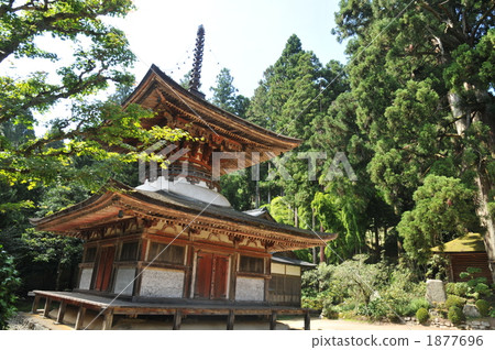 [World Heritage Sites and Pilgrimage Routes in the Kii Mountain Range] Koya Town, Ito District, Wakayama Prefecture, a national treasure associated with Masako Hojo 1877696
