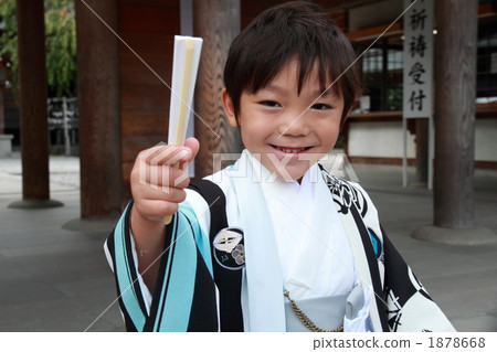 five-year-old child, festival day for children of three, five and seven years of age, person 1878668