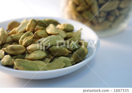 cardamom 1887335
