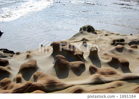 日南沿海岩石 1891184