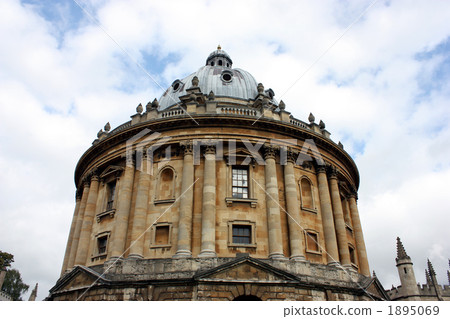 Oxford's Radcliffe camera Oxford's Radcliffe camera 1895069
