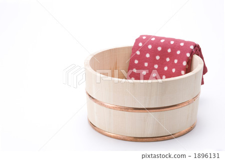 Tub Tub 1896131