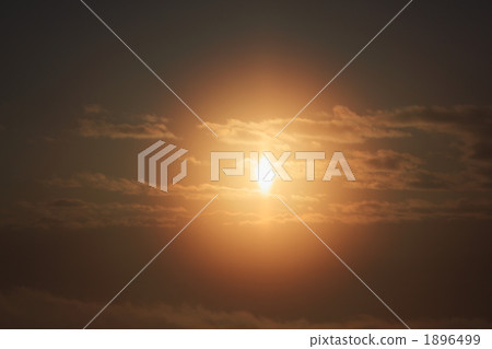 Sunpillar in the fog 1896499