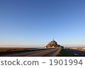Distant view of Mont-Saint-Michel 1901994