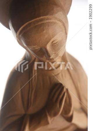 Maria statue of wood carving 1902299