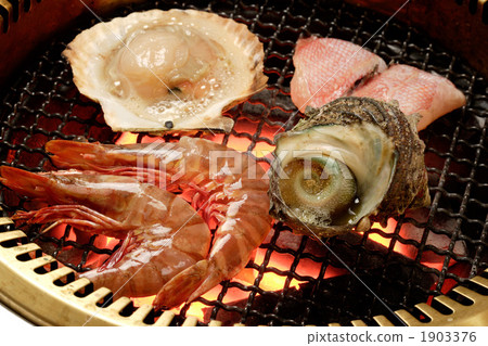 Seafood cooked fire Seafood cooked fire 1903376