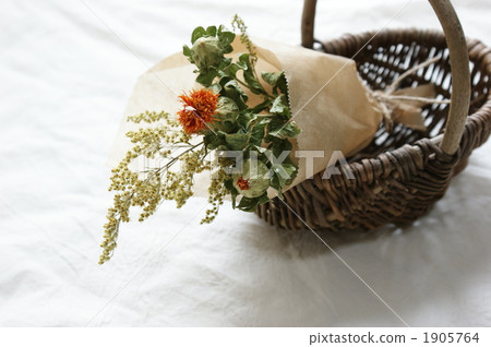 Strawberry Dry Flower Bouquet 1905764