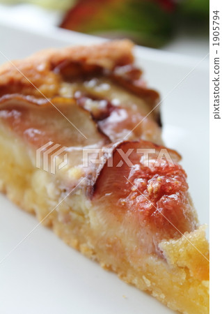 Fig tarts Fig tarts 1905794