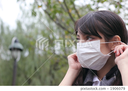 Sick sick person physical condition poor (female cold influenza preventive fever pollinosis pm2.5 food poisoning) 1906079