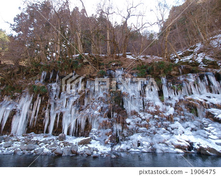 Misotsuchi icicle 1906475