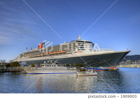 Queen Mary 2 Queen Mary 2 1909003