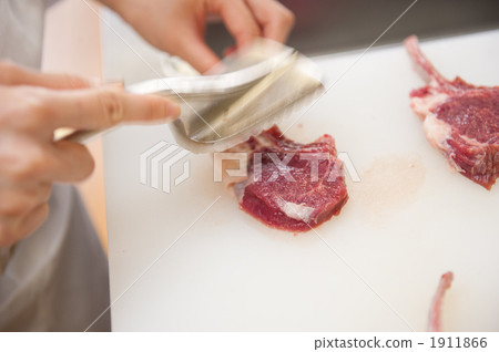 拍羔羊肉 1911866
