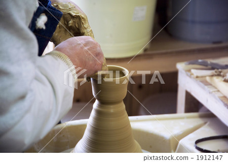 art work, handicraft, industrial art object 1912147