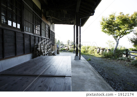 bench, traditional townhouse, folk house 1912174
