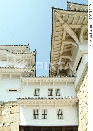 Water fountain of Himeji castle Water fountain of Himeji castle 1913649