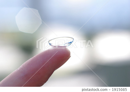 contact lens  1915085