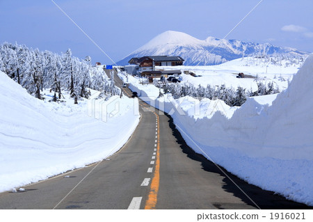 八幡平里雪走廊 1916021
