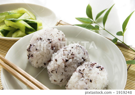 Rice ball inigiri of Yukari rice Rice ball inigiri of Yukari rice 1919248