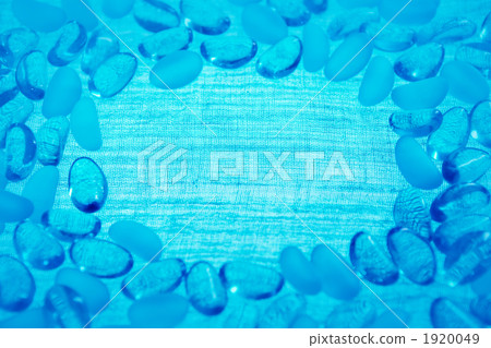 Glass Ball, blue, lined up 1920049