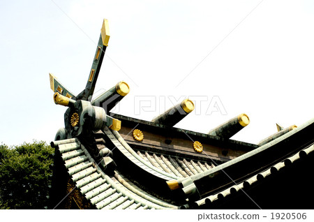 三島大社屋頂 1920506