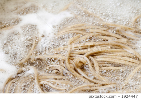 煮蕎麥麵 1924447