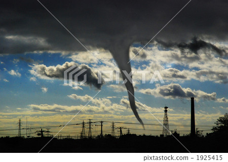 tornado 1925415