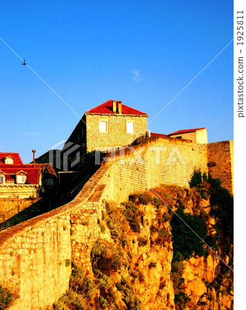 World Heritage Dubrovik Houses and the walls of Old Town (Croatia) 1925811