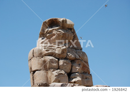 Maemnon's Colossus Face up right side 1926842