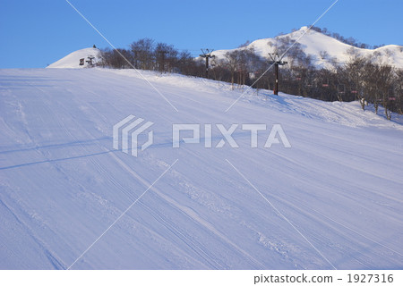 阿爾卑斯山滑雪場(d090406-039) 阿爾卑斯山滑雪場(d090406-039) 1927316
