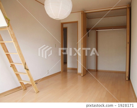 Newly built room 1928171