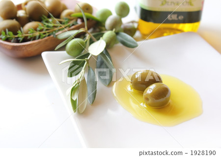 Olive oil  1928190