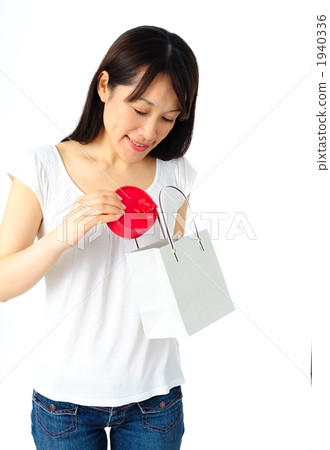 Shopping bag and ladies 1940336