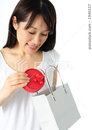購物袋和女士們 購物袋和女士們 1940337