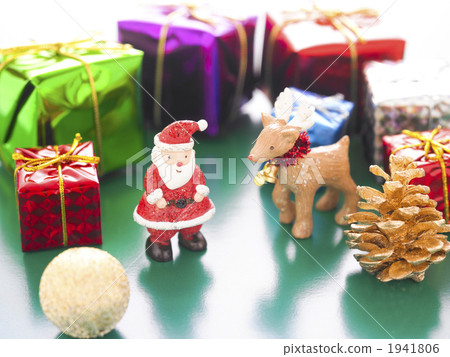 Santa and gifts Santa and gifts 1941806