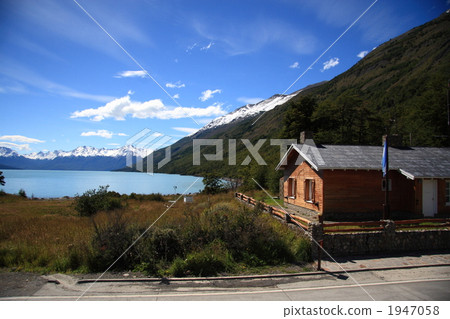 mountain hut, lodge, snow mountain 1947058
