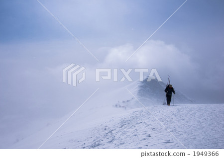 snow mountain, snowy mountain, snowâ€covered mountain 1949366