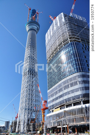 Sky tree under construction 1950774