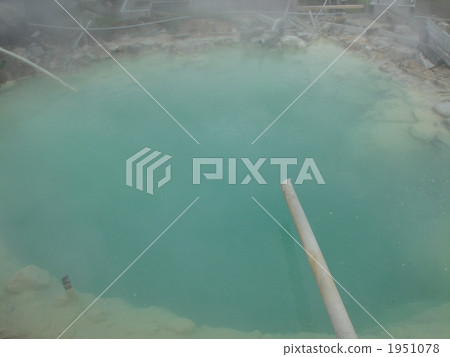 Source of steamed hot springs Source of steamed hot springs 1951078
