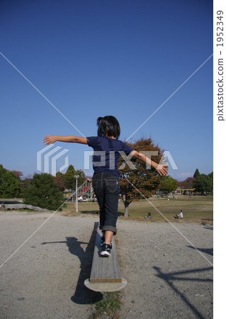 balance beam, girl, young girl 1952349
