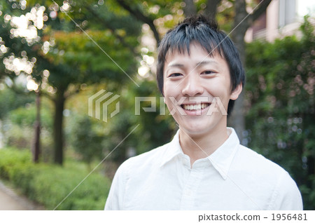 二十多歲的大學生 二十多歲的大學生 1956481