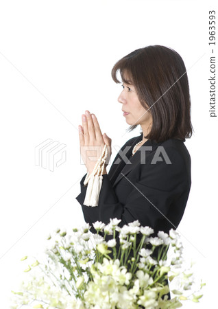 祈禱 喪服 女生 1963593