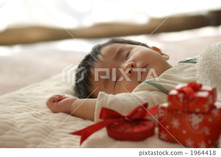 Baby and Christmas gift 1964418