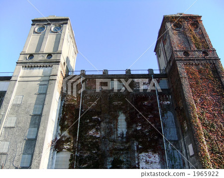 Fall of ruins of Yokohama Racecourse site Fall of ruins of Yokohama Racecourse site 1965922