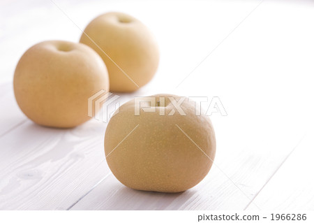 pear pear 1966286