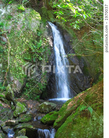 Small Tengu Falls (Kitaaki River) 1970037