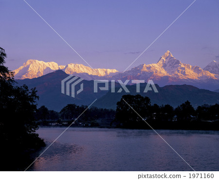 Annapurna South和Mt. Annapurna South和Mt. 1971160
