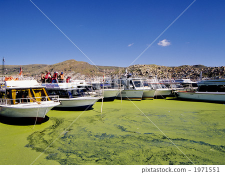 普諾和喀喀湖的街道 普諾和喀喀湖的街道 1971551