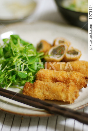 vegetables winding of pork, deep fried, deep-fried 1975124