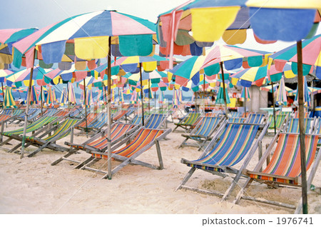 deck chair, deckchair, sunbed 1976741