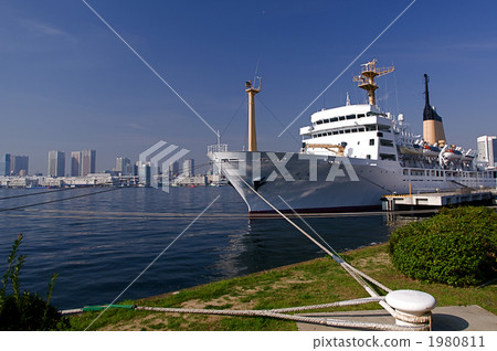 Ship of Harumi wharf 1980811
